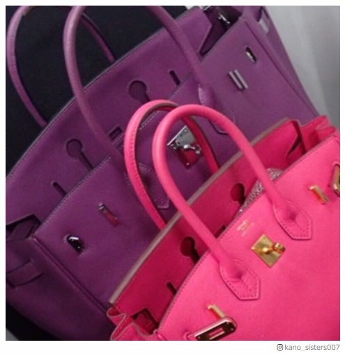 叶美香、姉・恭子のバッグの中身を公開　意外な持ち物に驚きの声も