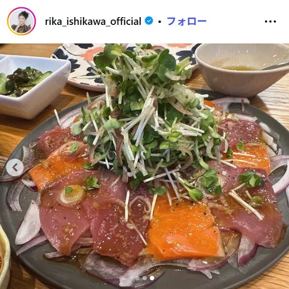 石川梨華Instagramより