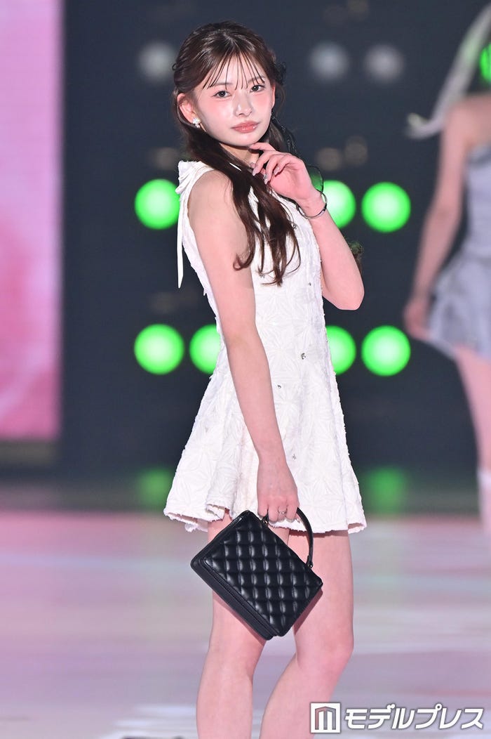 さくら(C)モデルプレス