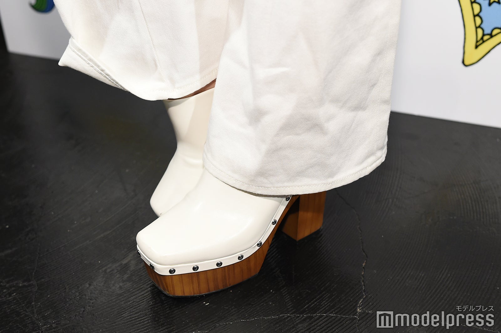 足元／みちょぱ（池田美優）（C）モデルプレス