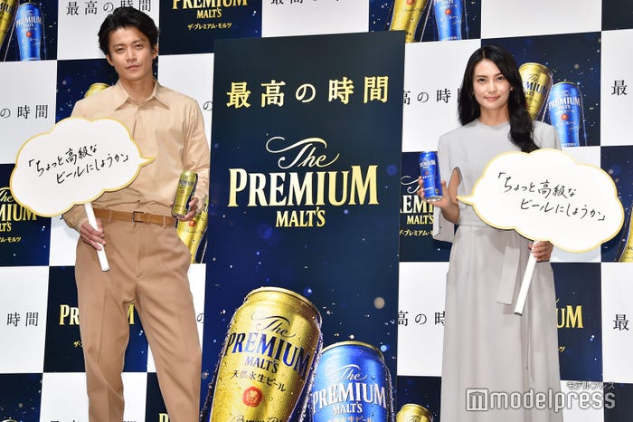 小栗旬、柴咲コウ(C)モデルプレス