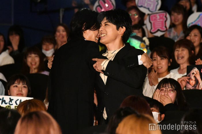 山崎賢人、吉沢亮 (C)モデルプレス