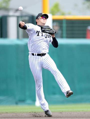 阪神・元山 1カ月半ぶり実戦復帰「ちょっと緊張」も無失策 2打数無安打に「悔しい」