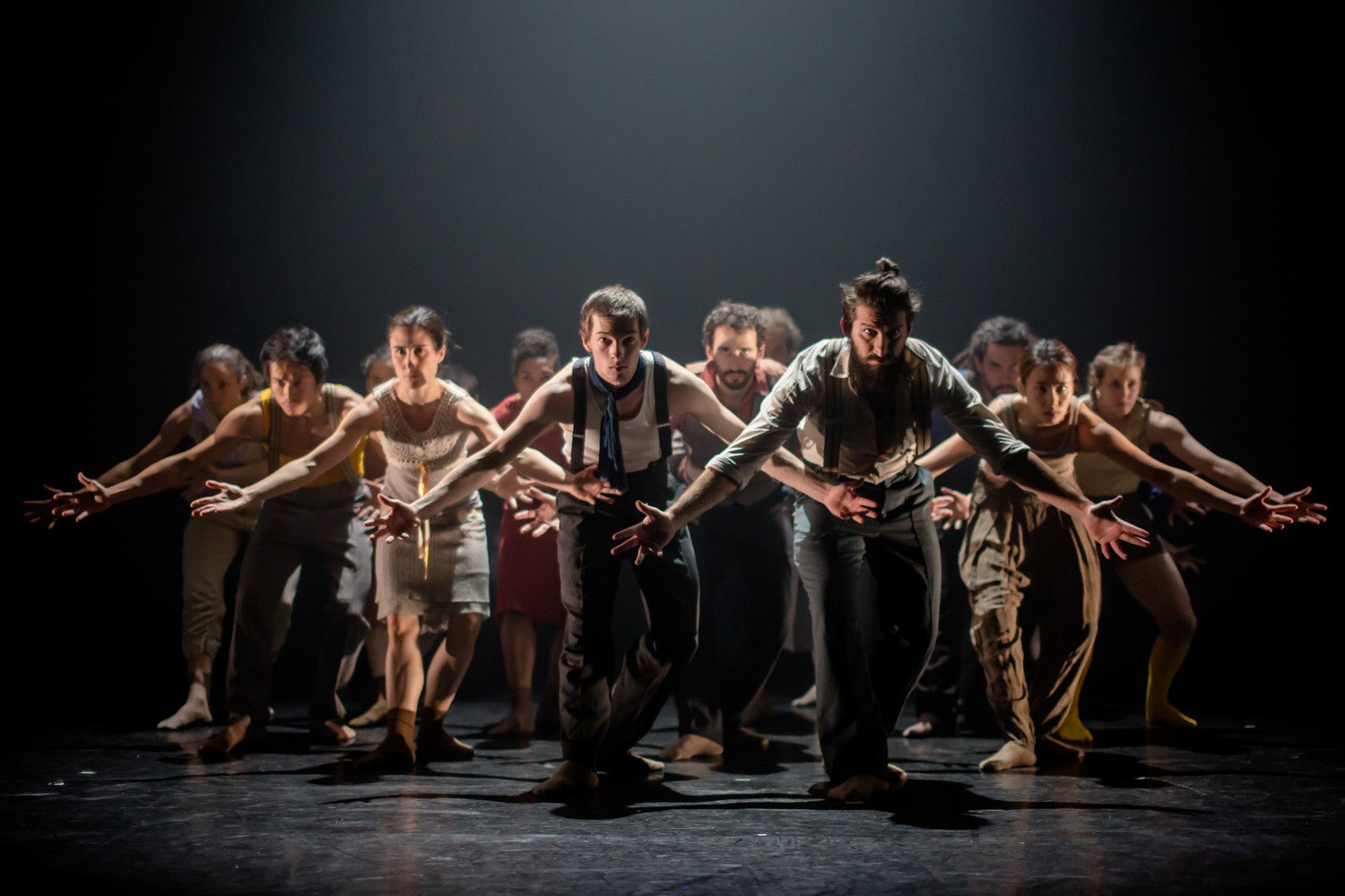 （C）Victor Frankowski