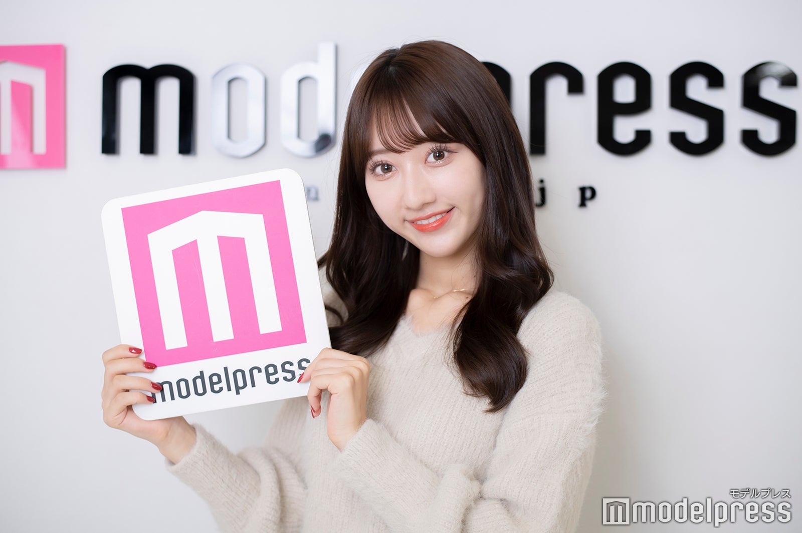 濱名花鈴さん（C）モデルプレス