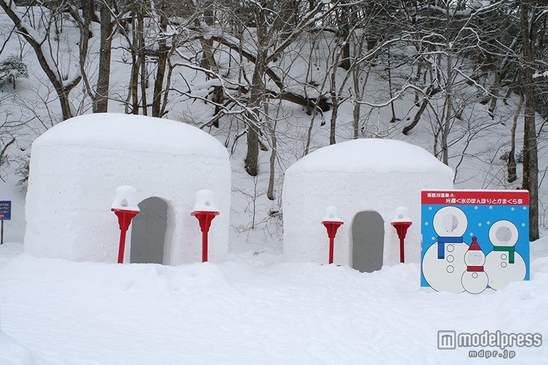 手作りのかまくらで冬ならではのバーベキュー体験も可能／画像提供：日光旅ナビ日光市観光協会