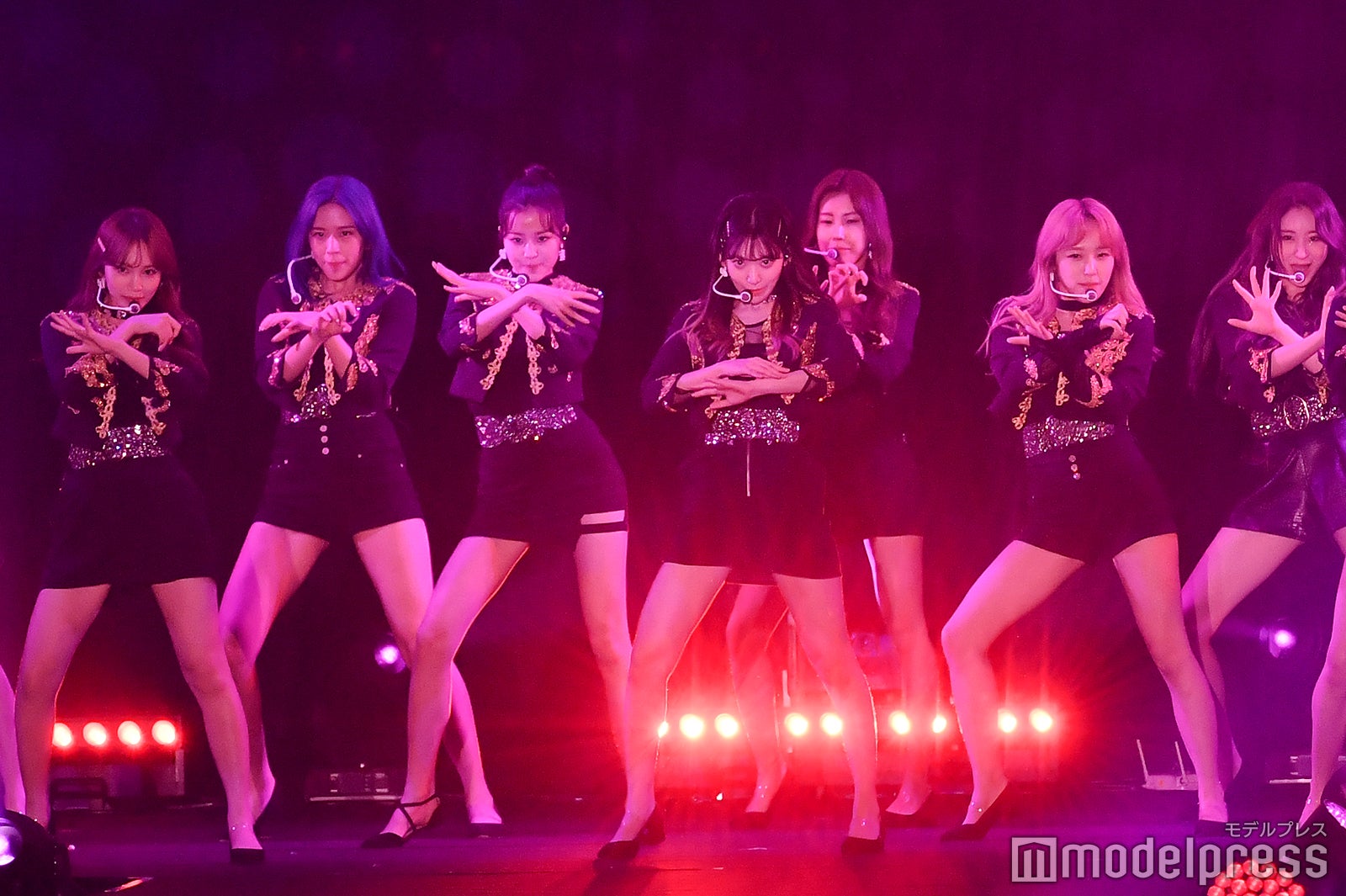 IZ*ONE （C）モデルプレス