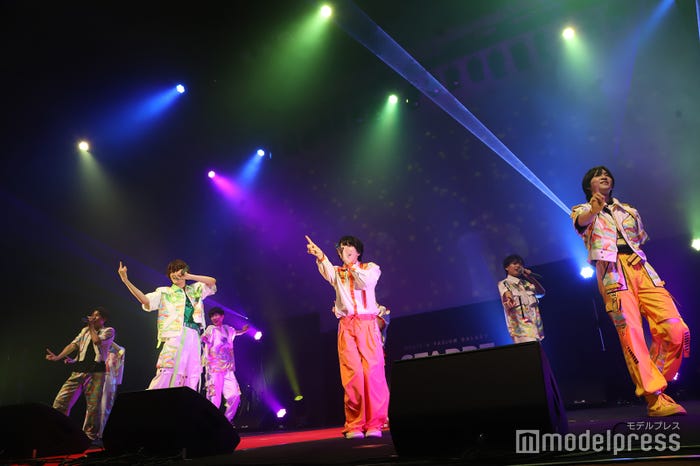 カラフルダイヤモンド(C)モデルプレス