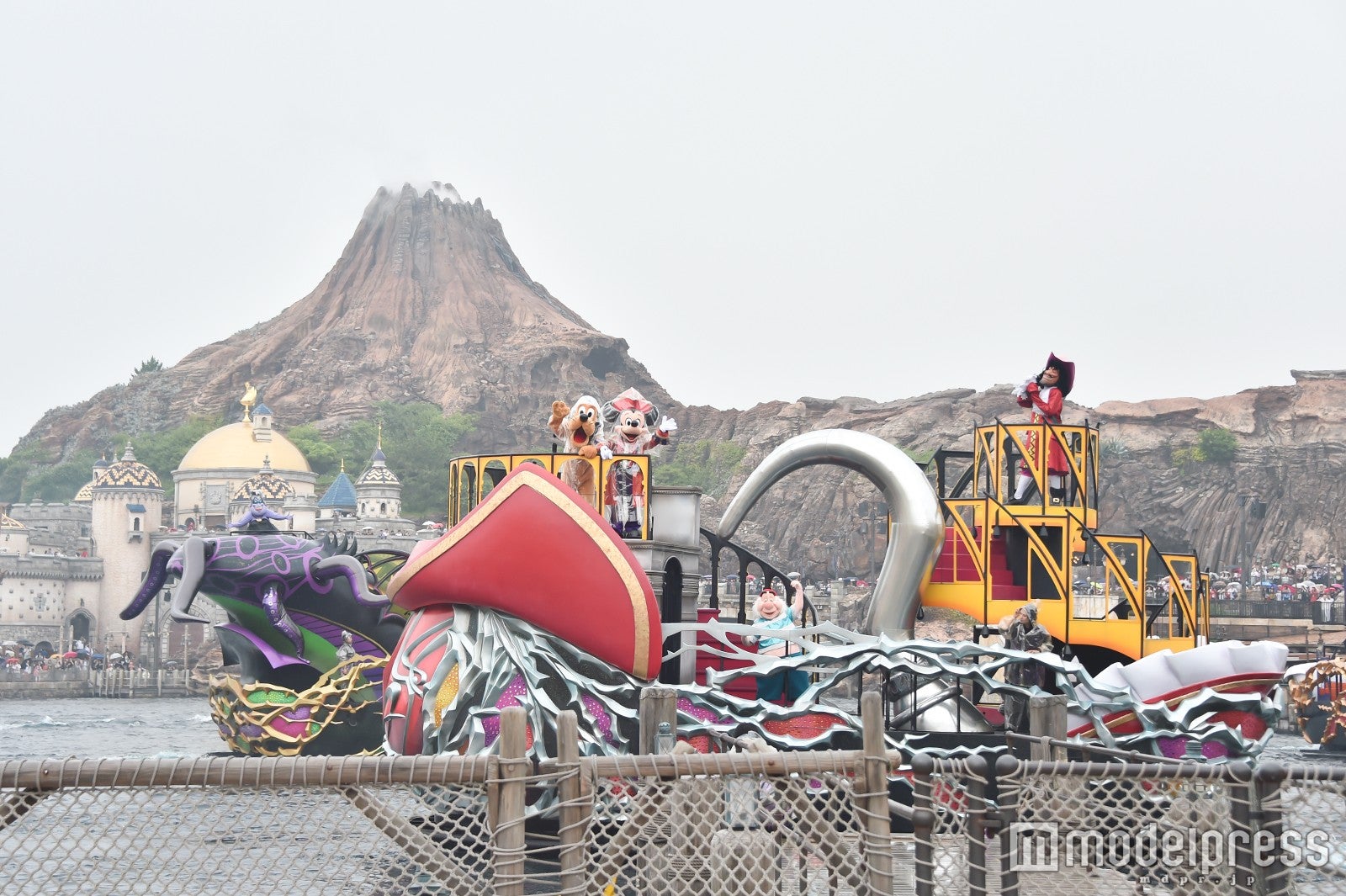 ハーバーショー「ザ・ヴィランズ・ワールド」※雨天バージョン（C）モデルプレス（C）Disney