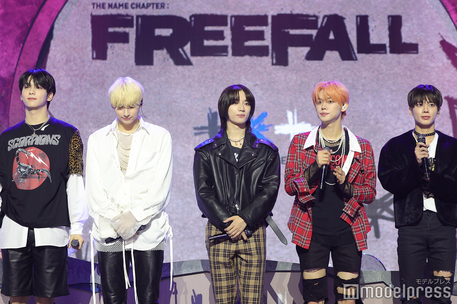 （左から）SOOBIN、HUENINGKAI、BEOMGYU、YEONJUN、TAEHYUN（C）モデルプレス