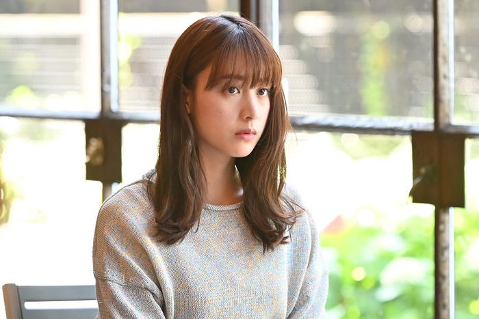 山本美月 (C)カンテレ