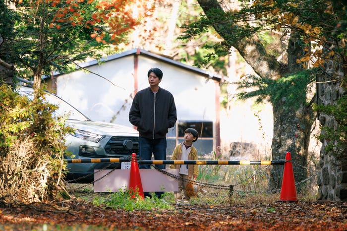 向井理、佐藤大空「ライオンの隠れ家」第10話(C)TBS