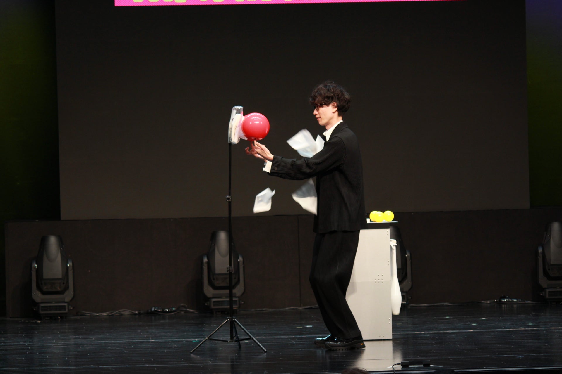 もりやすバンバンビガロ「上海コメディーフェスティバル2023」より（提供写真）