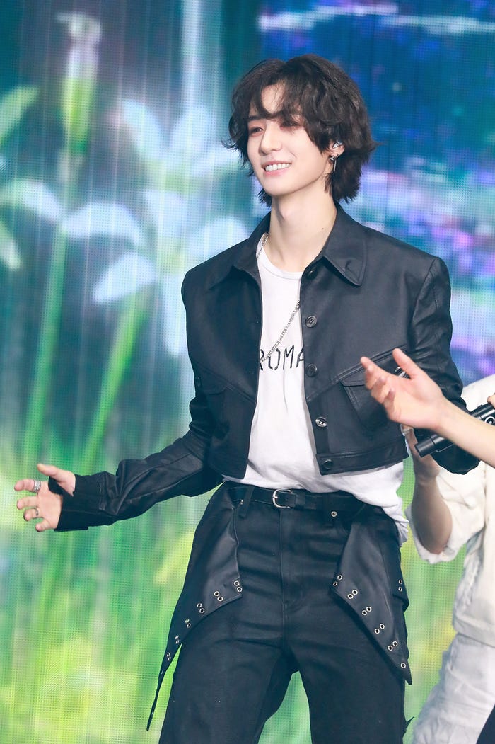 LEEHAN(P)&(C)KOZ Entertainment.