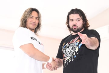 棚橋弘至＆ウルフアロン、最初で最後の公開スパーリング実現 棚橋うなる「力強え…」「瞬発力は本物」ウルフも感服「骨太い」「技術の高さ実感」