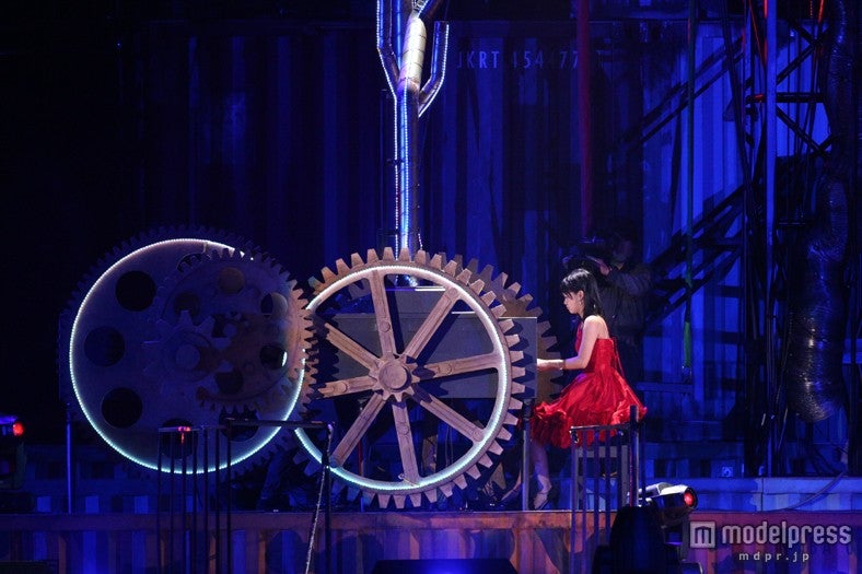 東李苑／「AKB48 2013 真夏のドームツアー～まだまだ、やらなきゃいけないことがある～」ナゴヤドーム公演初日より（C）AKS