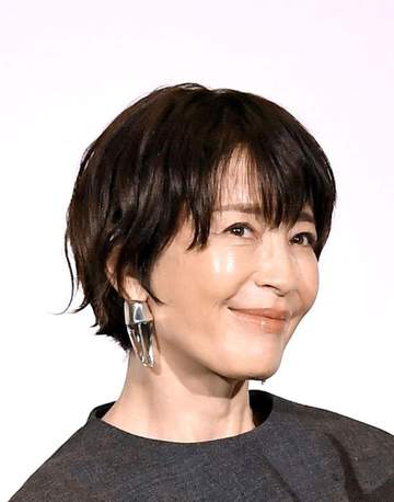 若返ってる！ 宮沢りえ、167cm舞台挨拶に現れた姿に驚き 北村匠海と美形の小顔並び、すごっ！ 何頭身！？