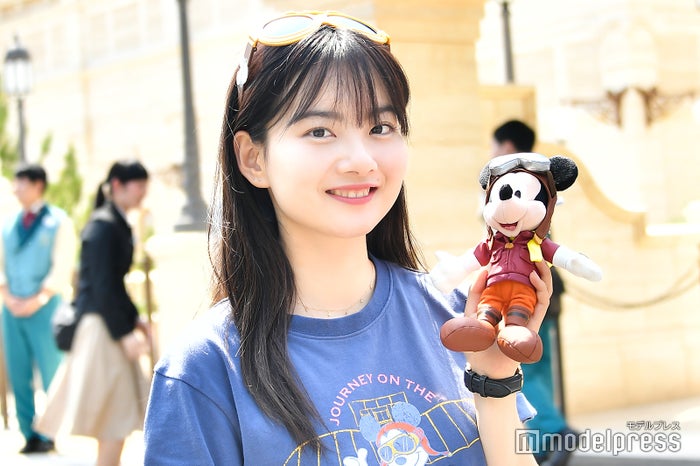 青山舞莉（C）ビューティーガール（C）Disney