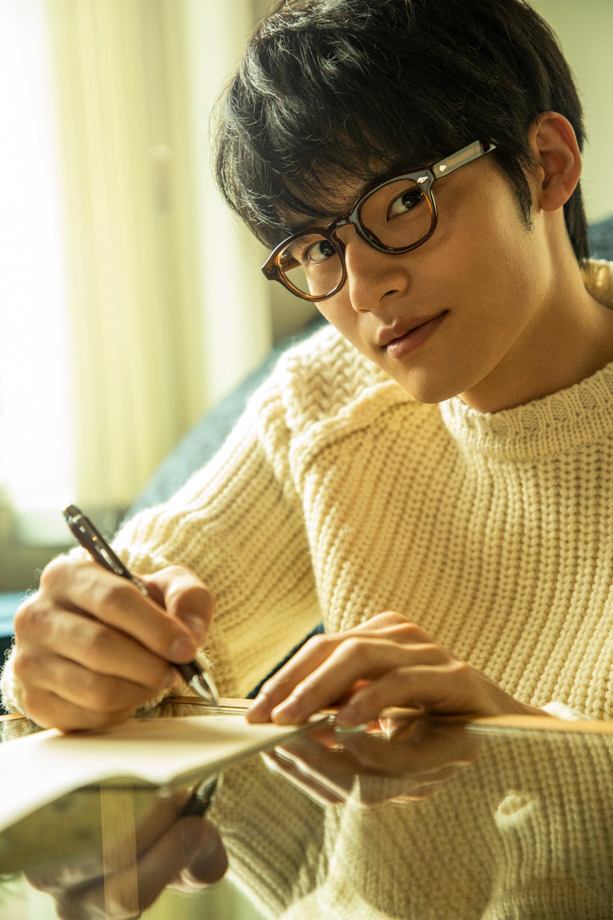 岡田健史、初カレンダー発表　等身大の素顔がたっぷり