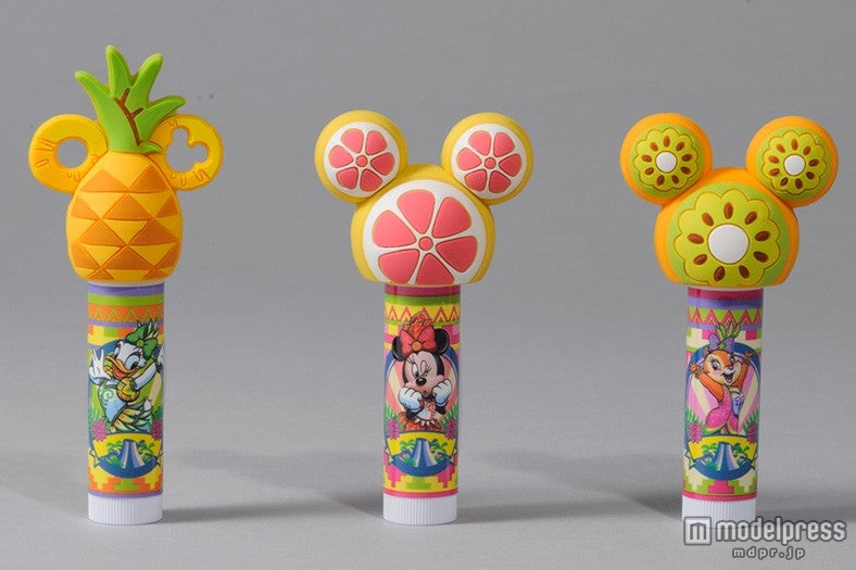 TDS：リップクリームセット￥1900／（C）Disney