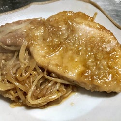 ダイエット中でも大丈夫!簡単絶品「ポークソテー」~もやしを添えて