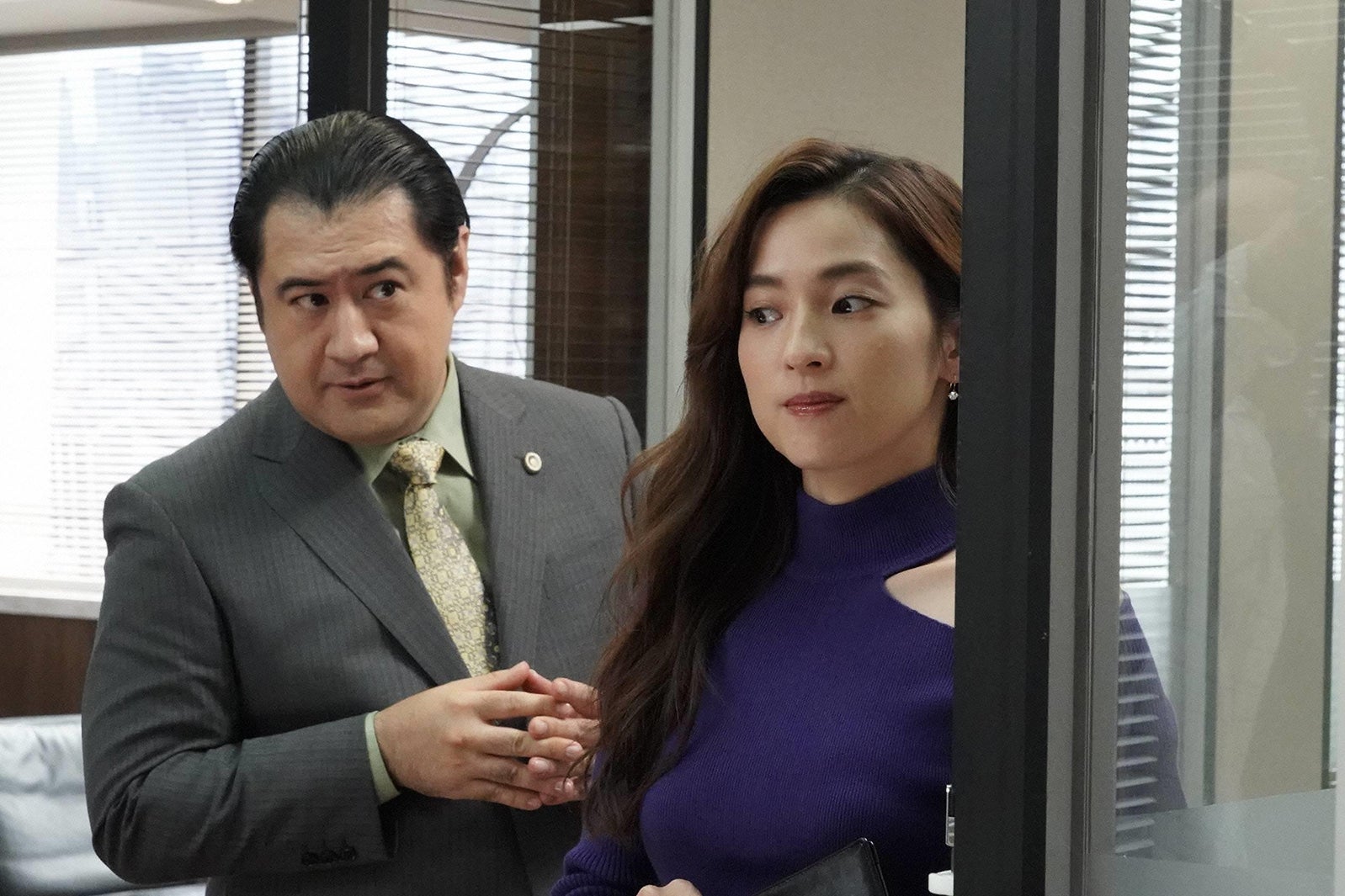 小手伸也、中村アン（C）フジテレビ