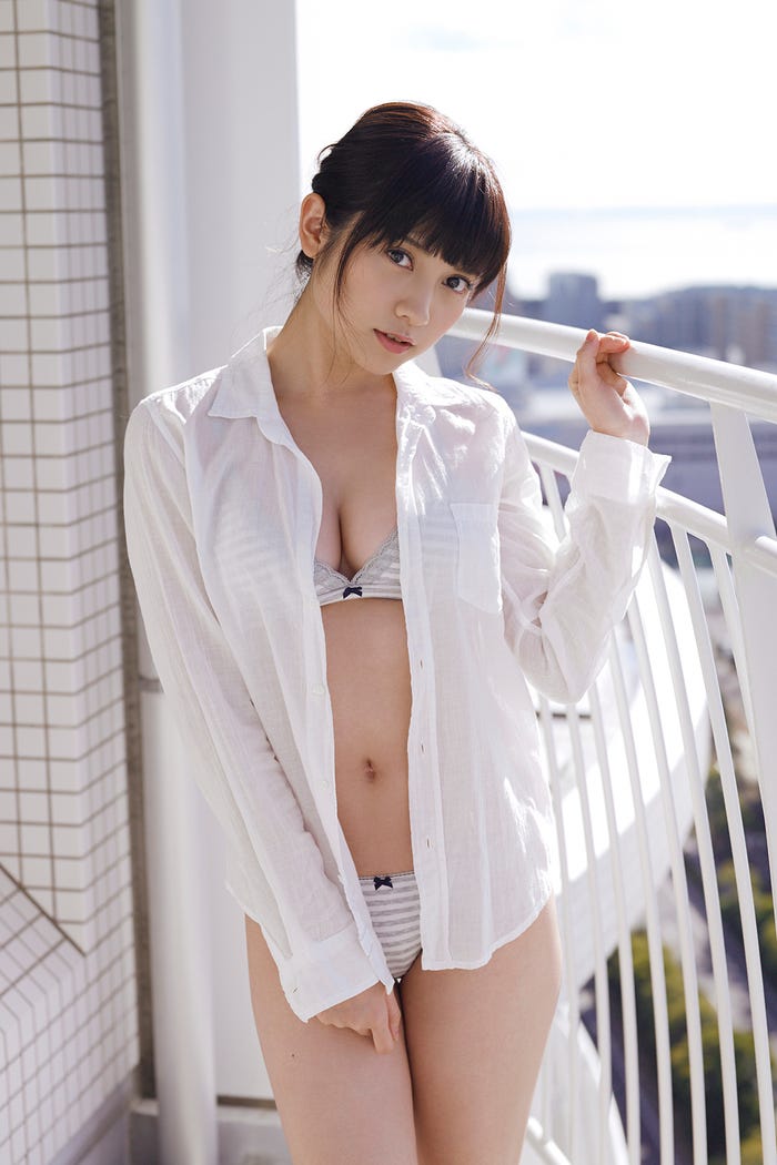 <アザーカット>桃月なしこ(C)熊谷貫/週刊プレイボーイ