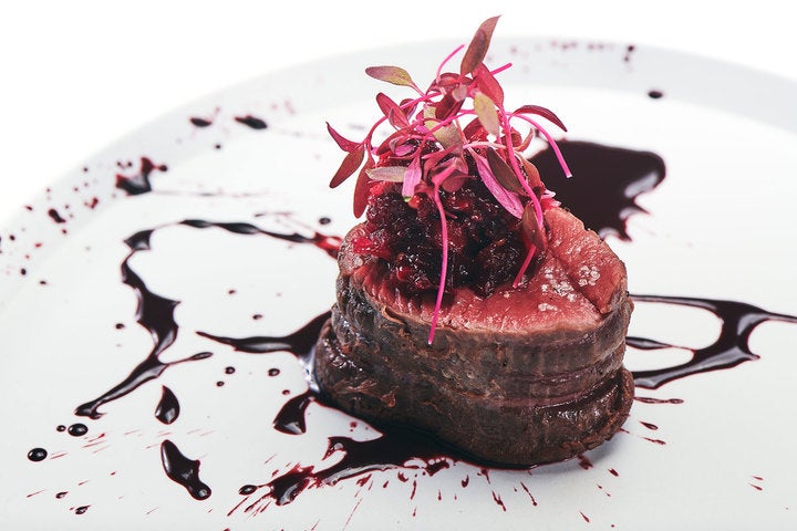 美しく、味わい深い、血の美食 喰種レストラン／画像提供：アフロ＆コー