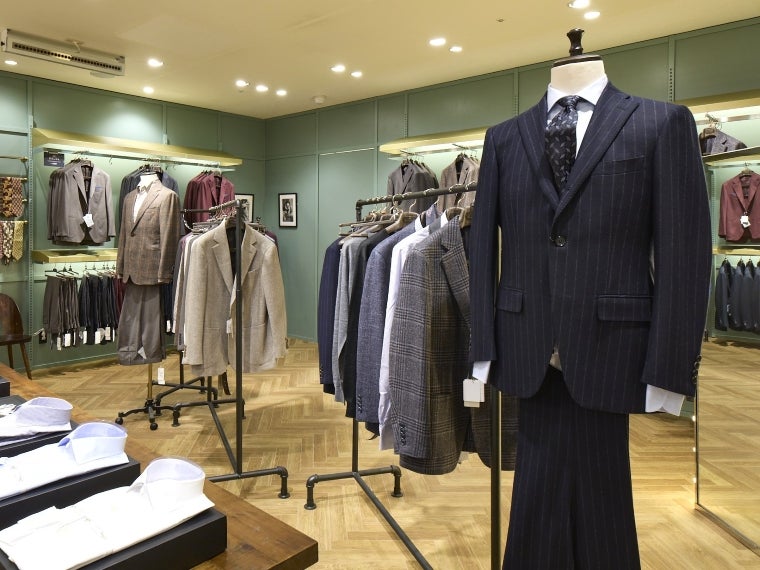 AOKI銀座本店、高価格帯スーツ堅調 秋の全面改装が奏功