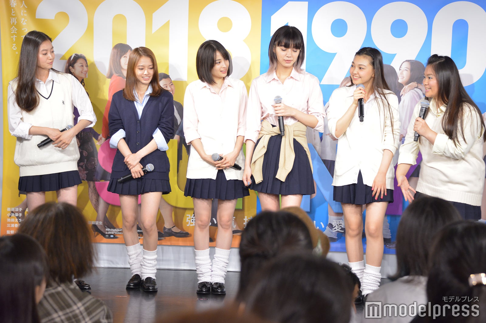 （左から）田辺桃子、山本舞香、広瀬すず、池田エライザ、野田美桜、富田望生 （C）モデルプレス