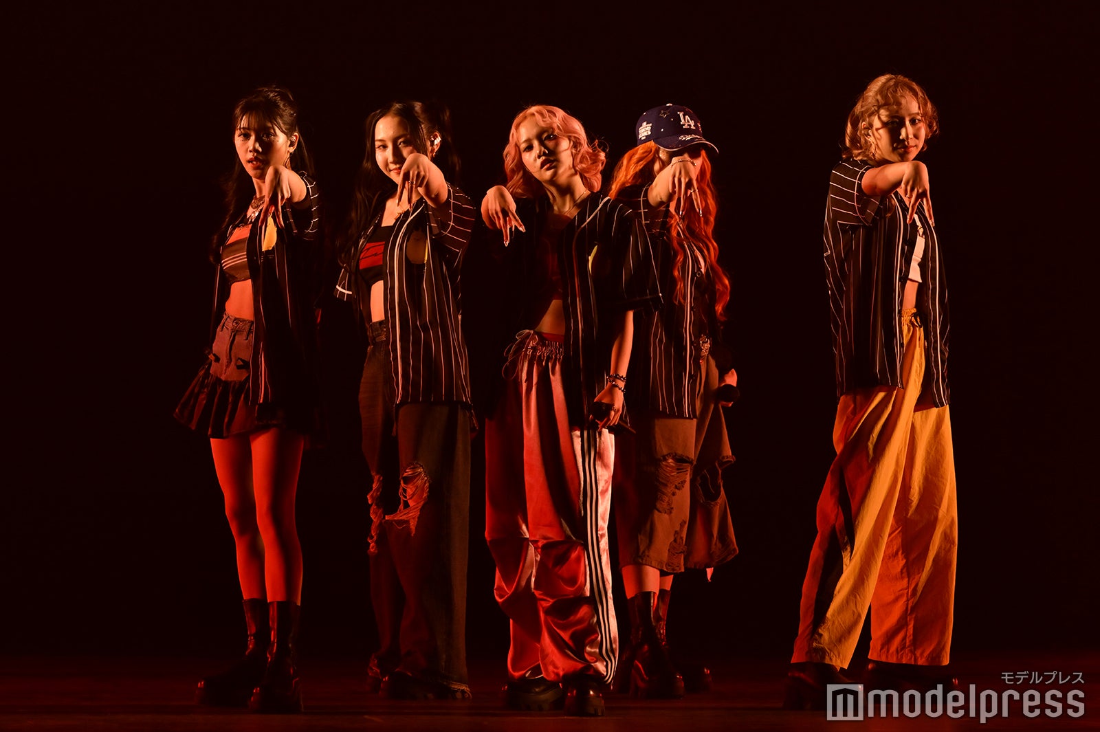 （C）モデルプレス