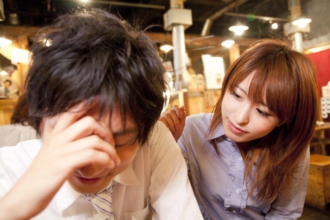 嬉しすぎるぜ 男が落ち込んでいるときに彼女に取ってほしい行動ベスト5 モデルプレス 嬉しすぎるぜ 男が落ち込んでいるときに彼女に取ってほしい行動ベスト5 モデルプレス