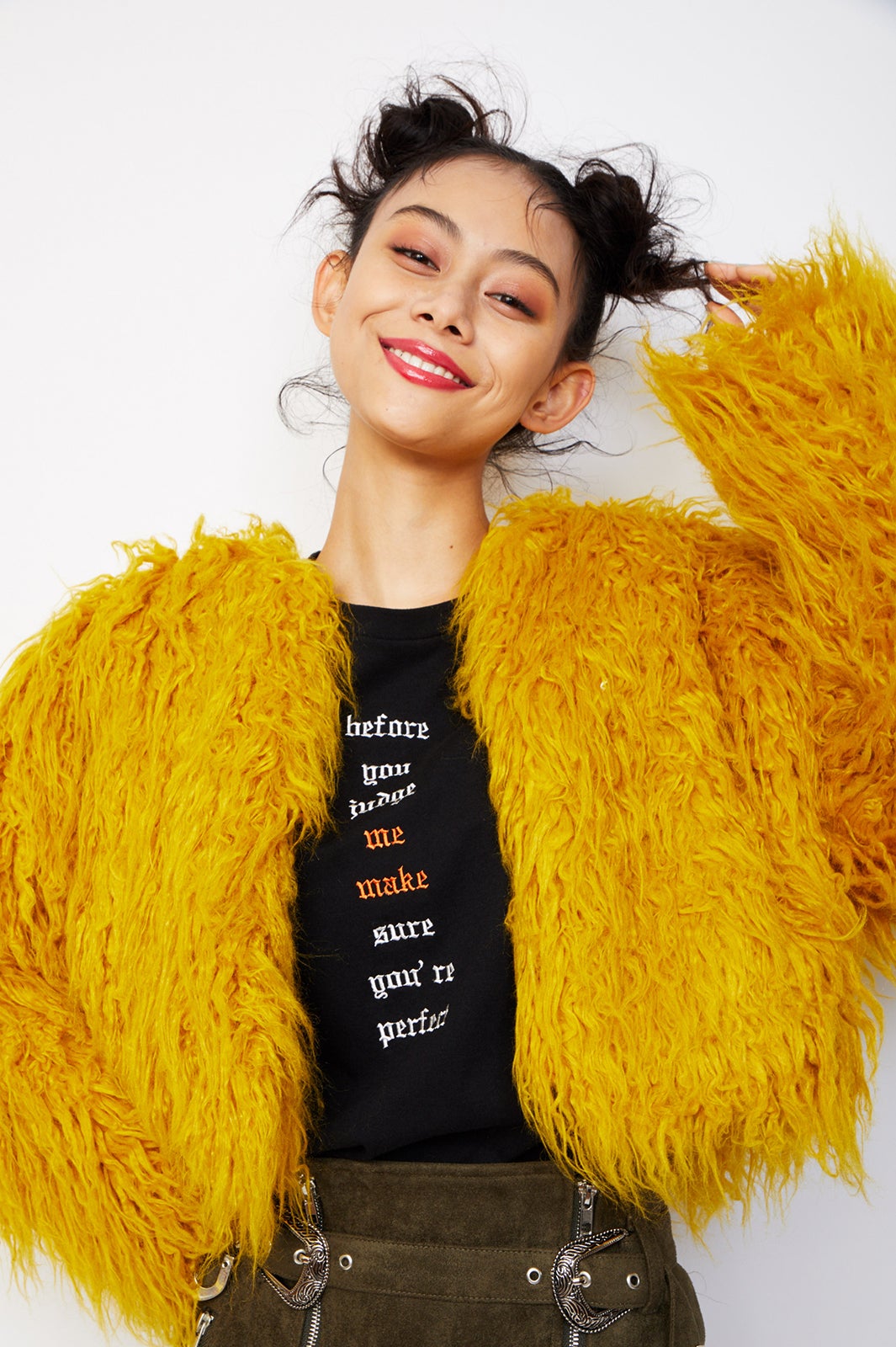 オーバーストリート／衣装協力：EVRIS