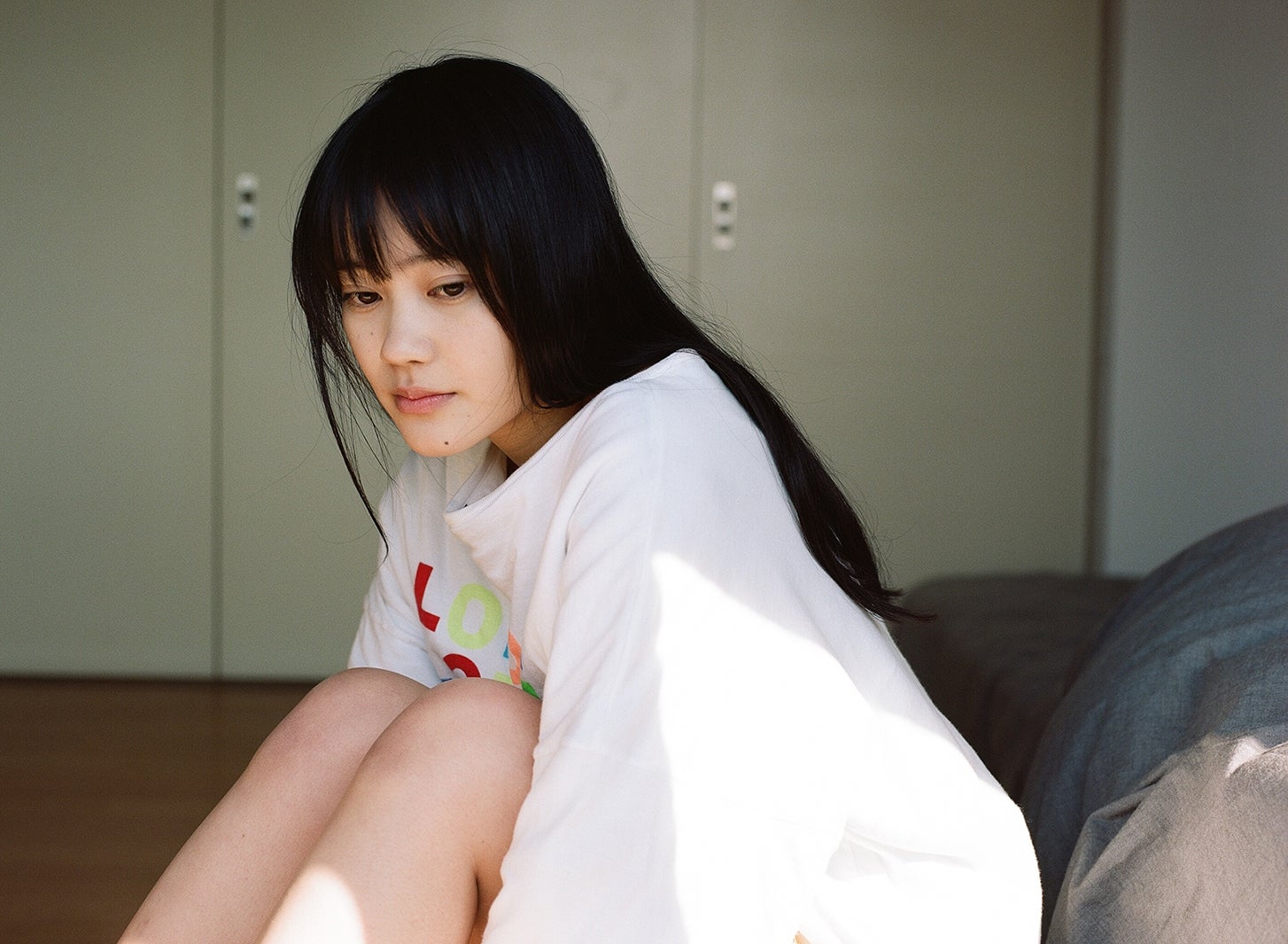 小川あん（撮影：松木宏祐／スタイリスト：阪上秀平／ヘアメイク：平川陽子）