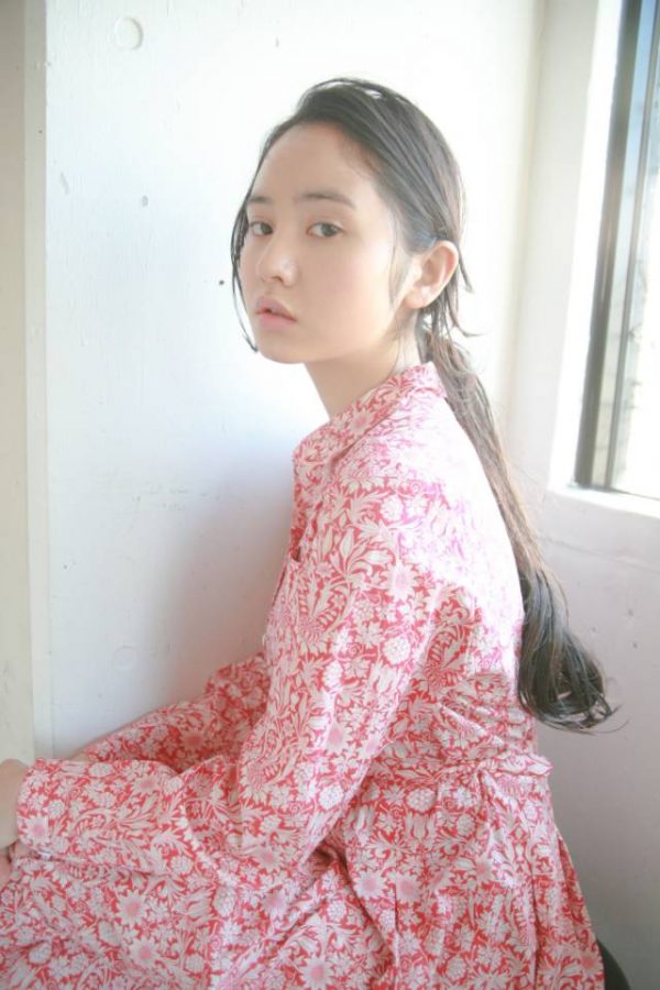 ロング 30代のヘアアレンジ特集 簡単なのにおしゃれに見せる大人スタイルのコツ モデルプレス ロング 30代のヘアアレンジ特集 簡単なのにおしゃれに見せる大人スタイルのコツ モデルプレス
