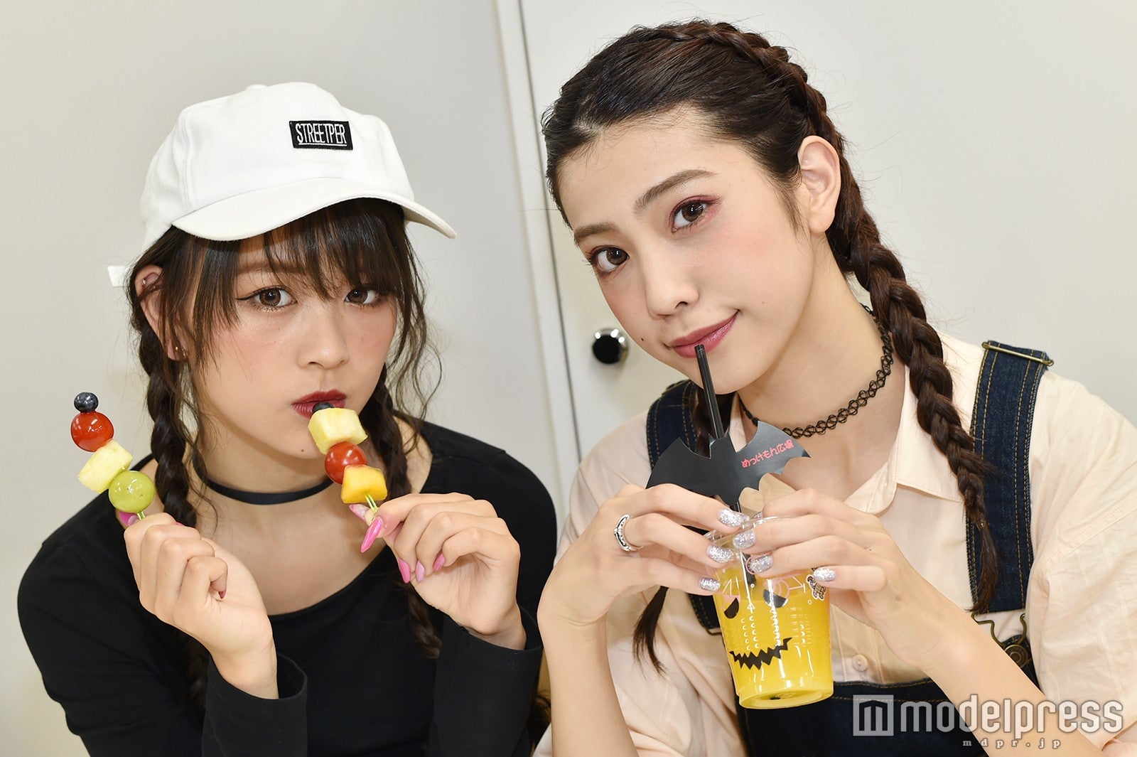 フルーツスティック＆生ジュースを堪能（C）モデルプレス