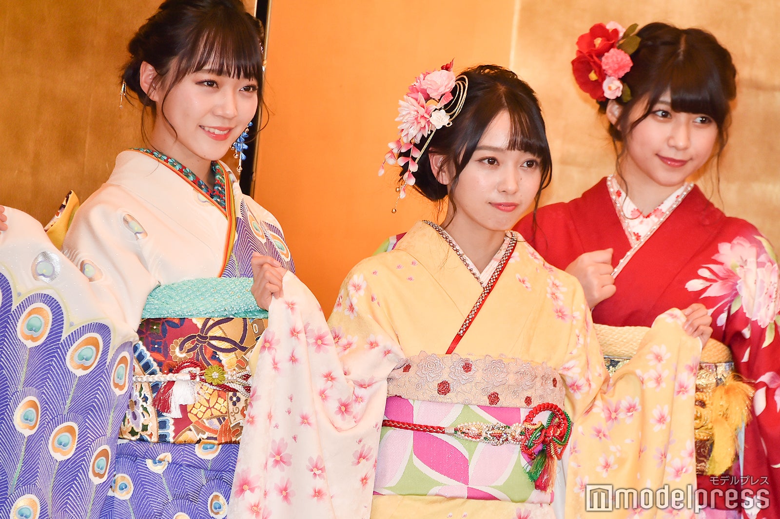 土路生優里、石田みなみ、藤原あずさ／AKB48グループ成人式記念撮影会 （C）モデルプレス