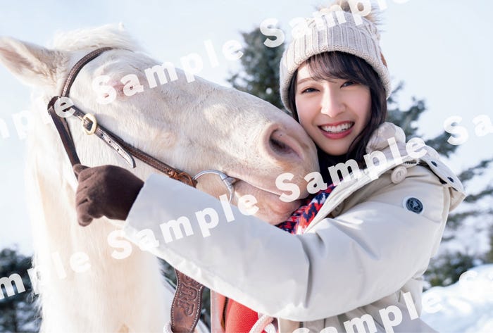 金村美玖/1st写真集「羅針盤」書泉・芳林堂書店限定特典ポストカード/撮影:佐藤佑一(光文社刊)