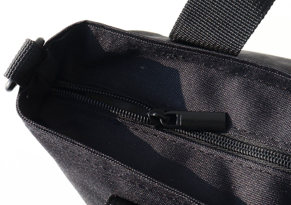 宝島社 雑誌付録 オトナミューズ4月号 Coleman(コールマン)着脱可能なショルダーストラップ付きミニトート 宝島社雑誌付録のオトナミューズ4月号のColeman(コールマン)着脱可能なショルダーストラップ付きミニトート3