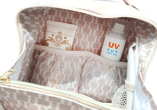 宝島社　ムック本　付録　バニティポーチ　こじはる