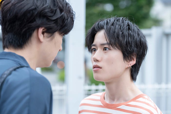 稲葉友、奥智哉「みなと商事コインランドリー2」第10話より(C)缶爪さわ・椿ゆず/KADOKAWA/「みなと商事コインランドリー2」製作委員会