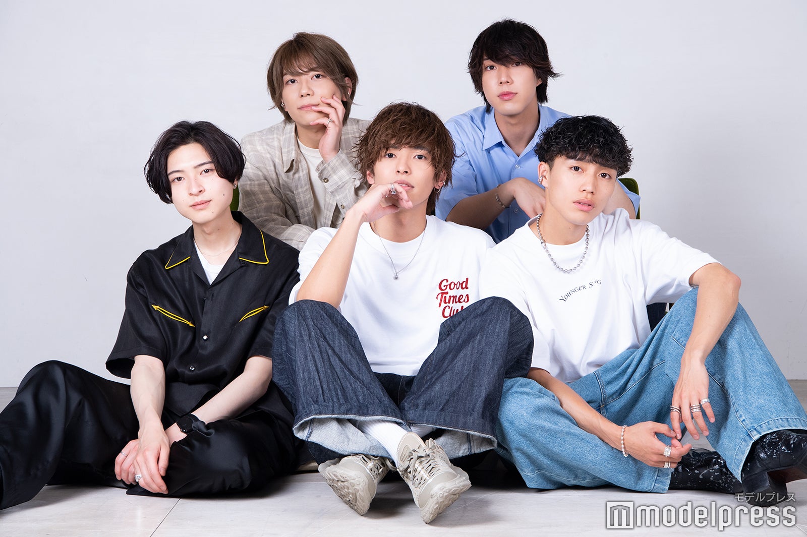 真夜中の12時／（左上から時計回り）馬場健太、目黒耕平、齋藤天晴、相馬理、新納直 （C）モデルプレス