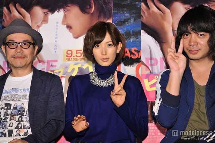 (左から)田口トモロヲ監督、光宗薫、峯田和伸