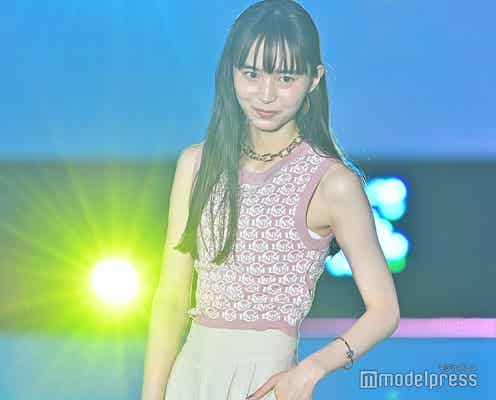 「ヒルナンデス!」で話題の美女・井桁弘恵、背中SEXY抜群スタイル披露<GirlsAward 2022 S/S>
