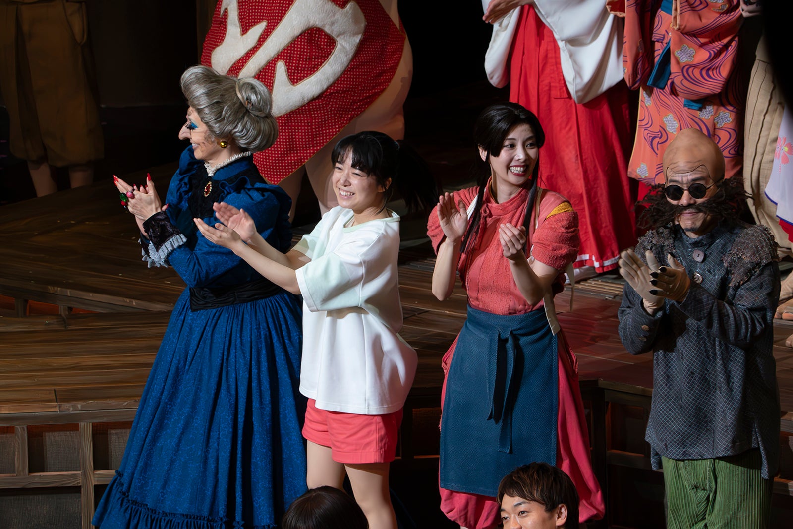 夏木マリ、上白石萌音、妃海風、田口トモロヲ／舞台「千と千尋の神隠し」5月7日夜の部カーテンコール（提供写真）