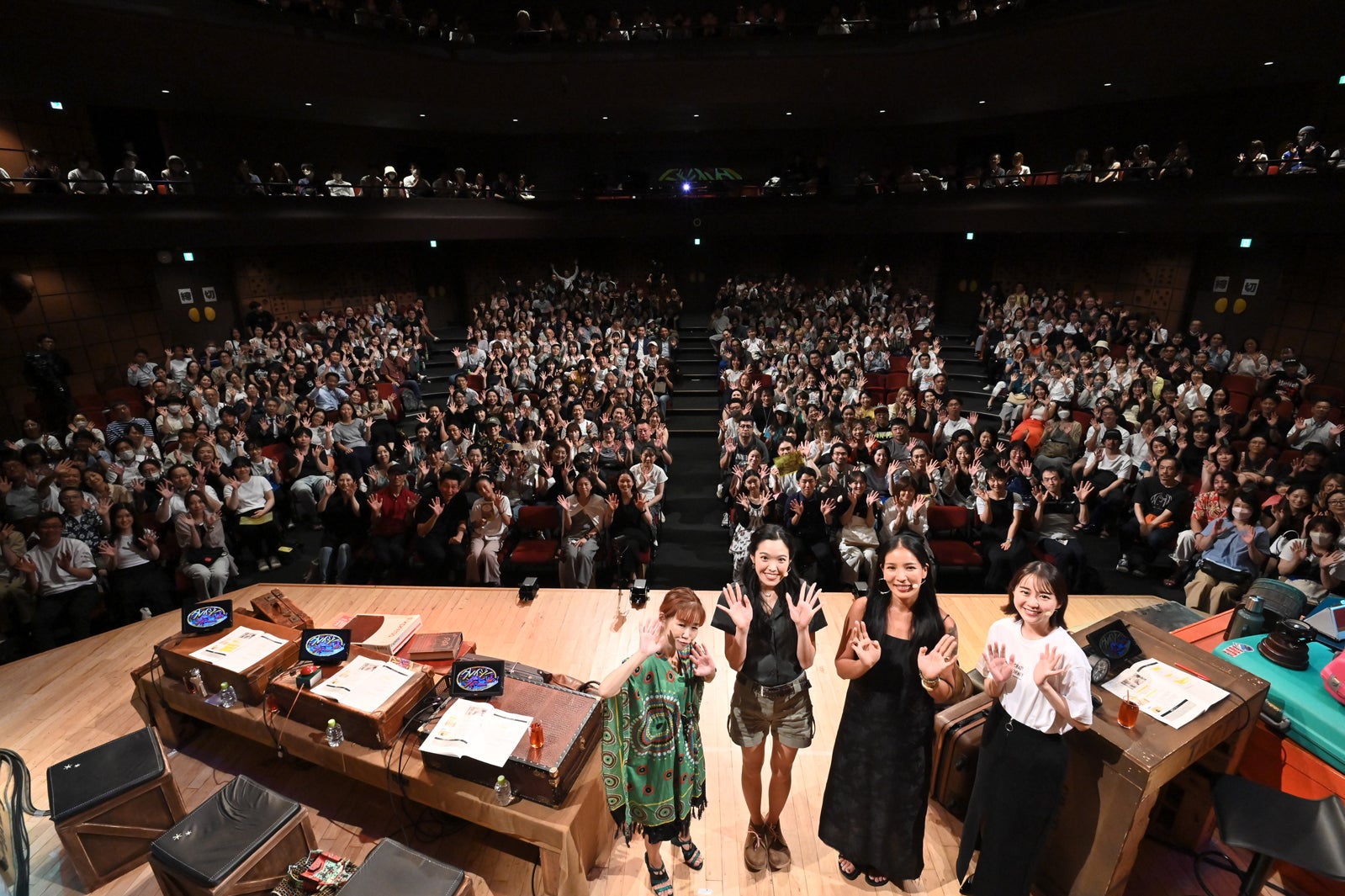 「クレイジージャーニーLIVE」より（提供写真）
