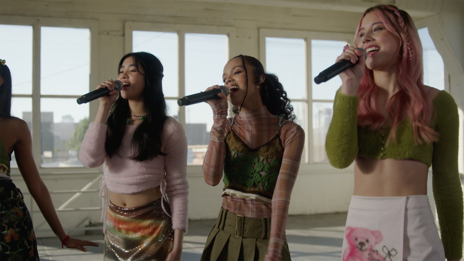 『ポップスター・アカデミー：KATSEYEになるまで』（C）NETFLIX, INC. AND IT'S AFFILIATES, 2024. ALL RIGHTS RESERVED.