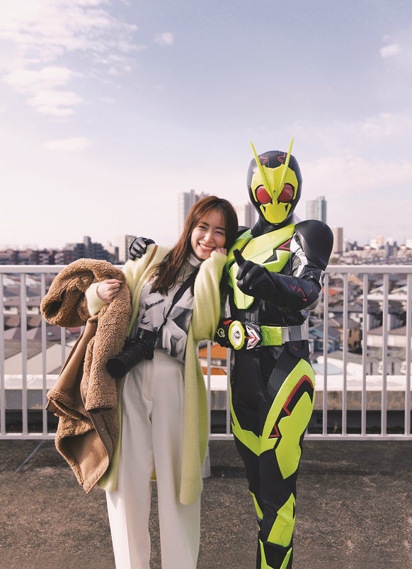 泉里香、オタ活女子に 「仮面ライダーゼロワン」高橋文哉も特別出演