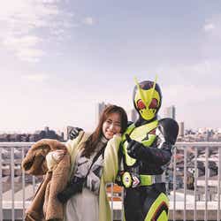 泉里香 ドラえもんと異色のファッション特集に登場 モデルプレス