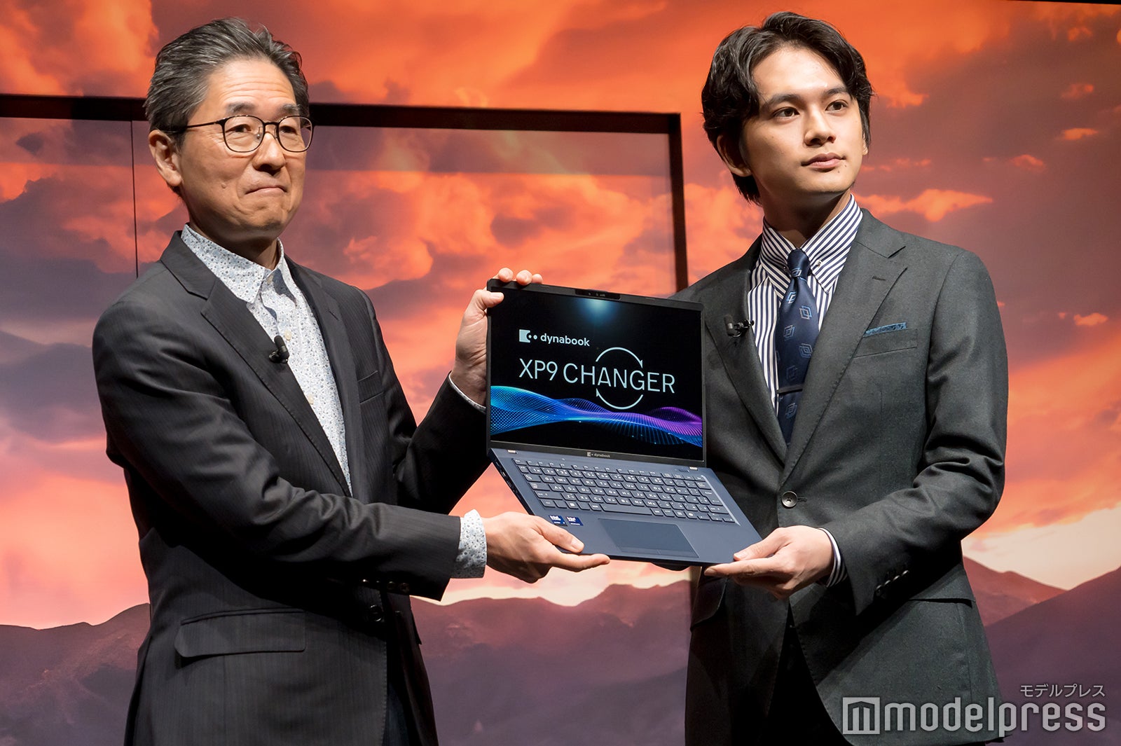 覚道清文氏、北村匠海（C）モデルプレス